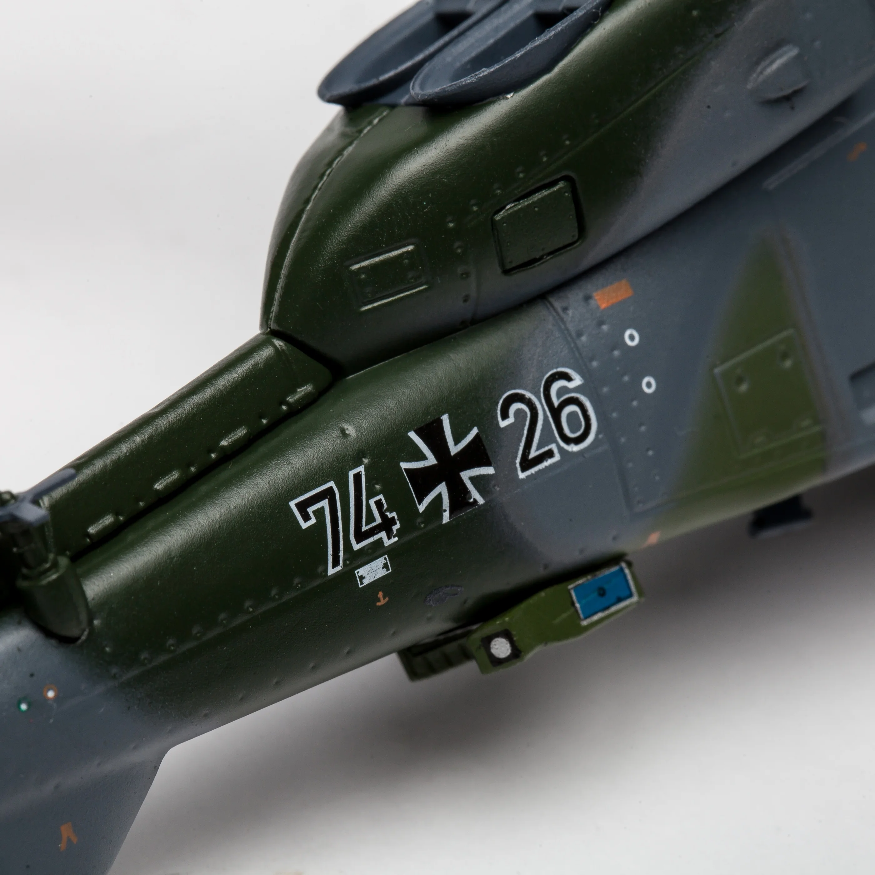 1/72 مقياس EC665 مقياس معدني نموذج طائرة نموذج وضع المنزل، مجموعة الديكور عيد الميلاد وحدث التسوق الجمعة السوداء