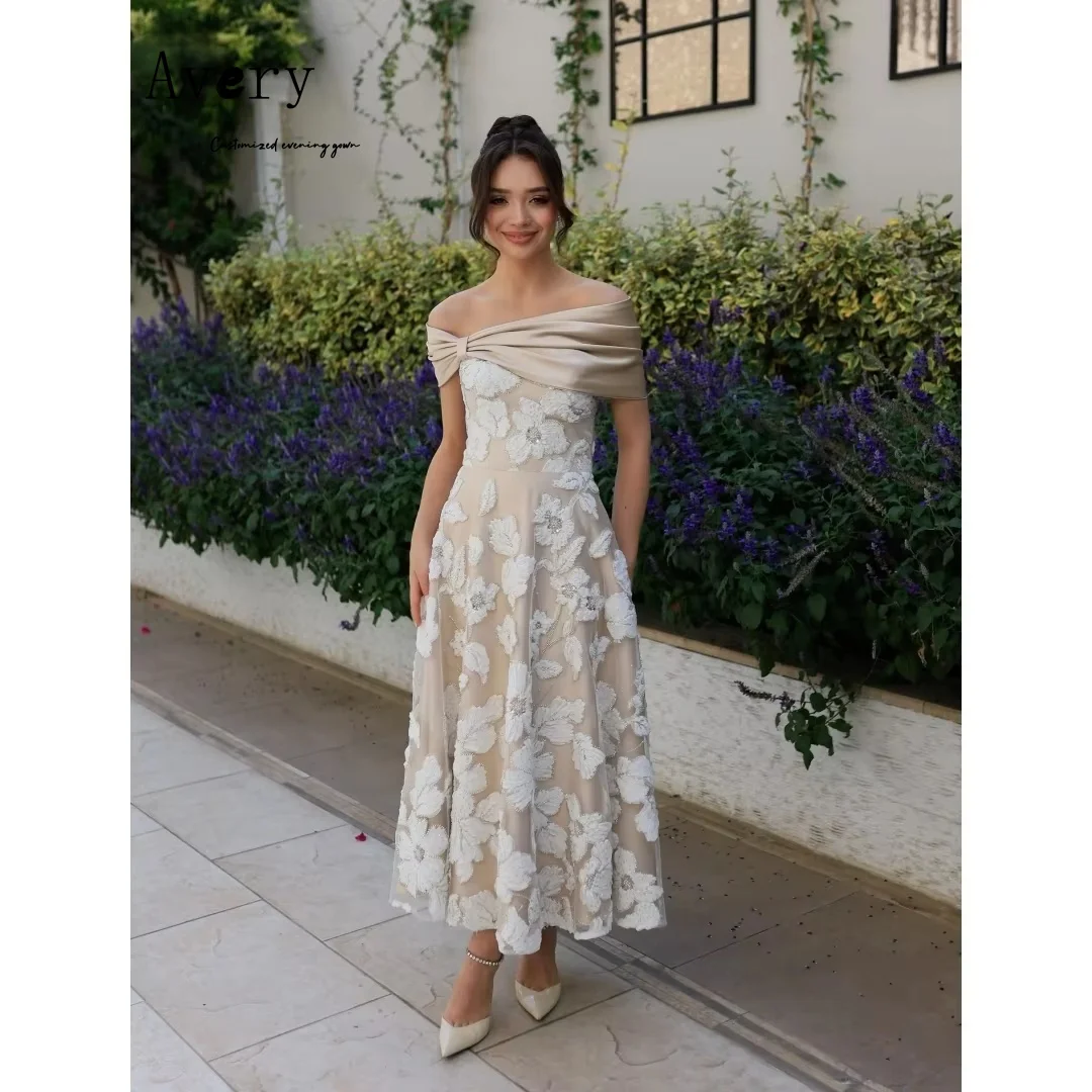 Avery مخصص زهرة خارج الكتف بلا أكمام ألف خط طويل أنيق امرأة فستان الحفلات المرأة الكرة فساتين لحضور الحفلات الموسيقية 2025 حفل