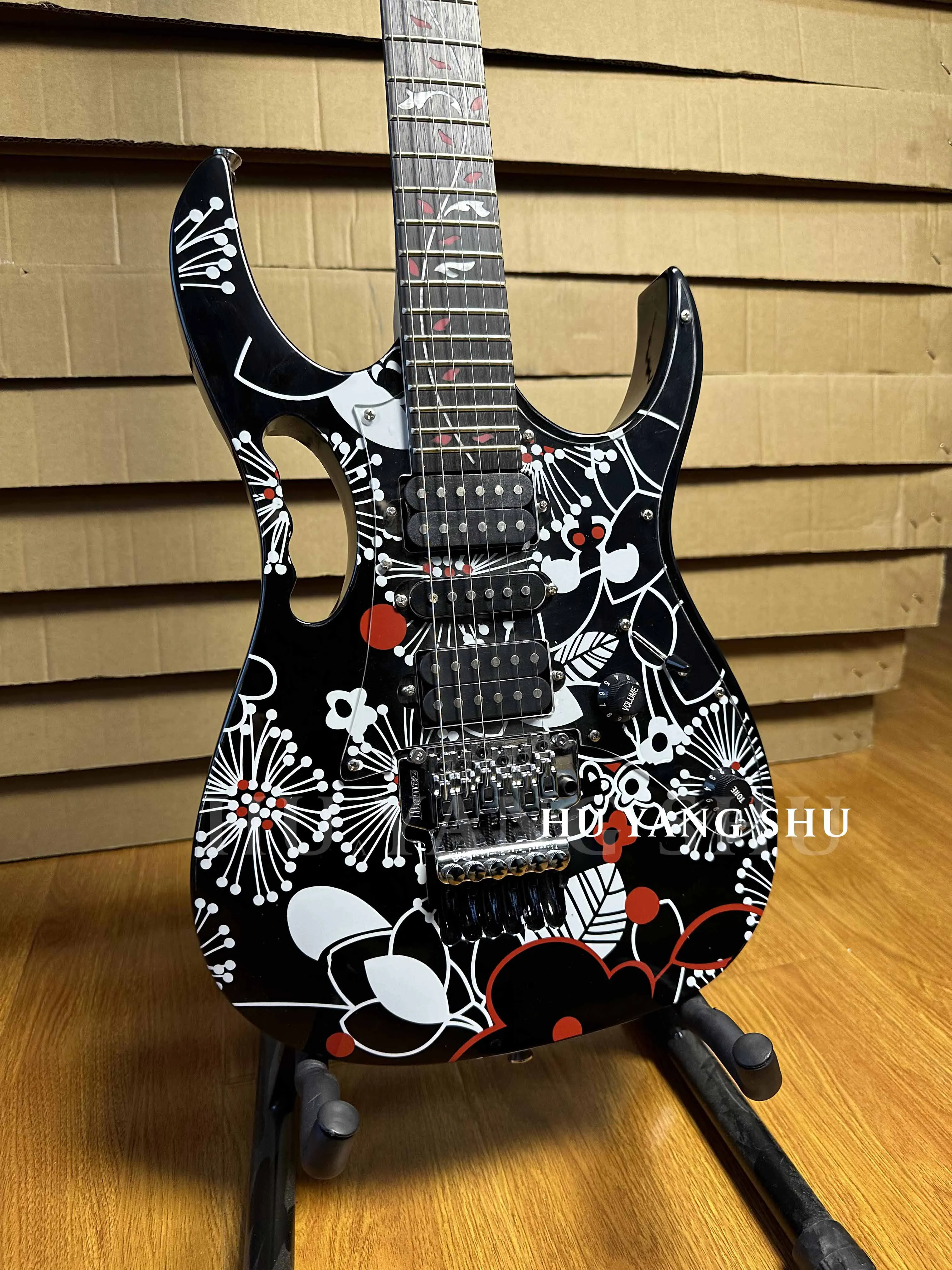 

Sterling Guitar Electric Plum Blossom Electric Guitar Black Flower Body HSH