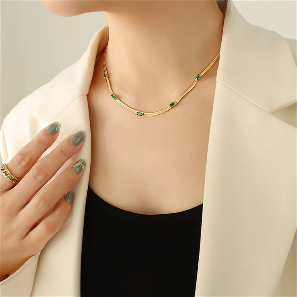 

Cute Fashion Snake Clavicle Chain Necklace For Women Gold Plated Stainless Steel Green CZ Choker Necklace Jewelry Birthday Gift