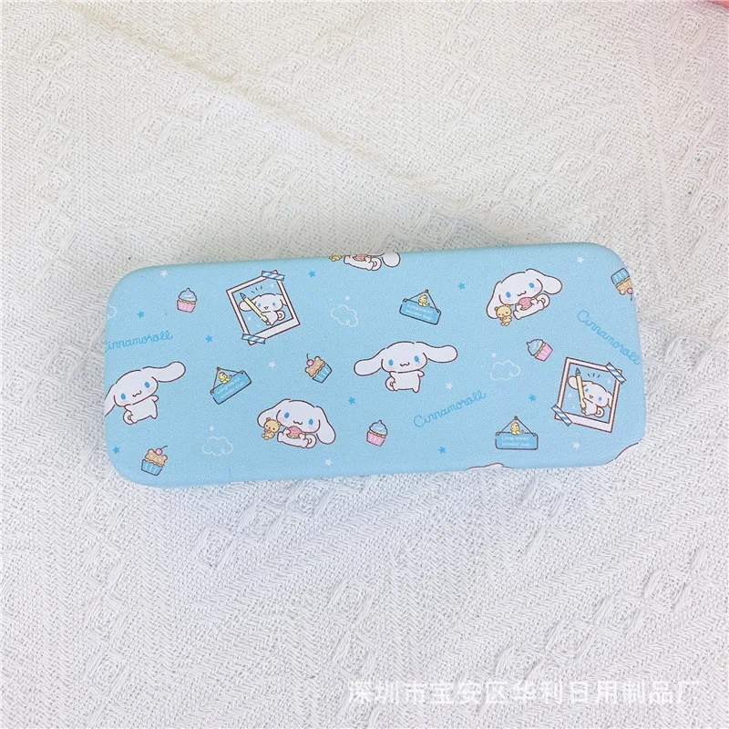 Moda Sanrios Kawaii etui na okulary Anime Kuromi moja melodia Hello Kitty przenośne pudełko do przechowywania okularów przeciwsłonecznych chroniące