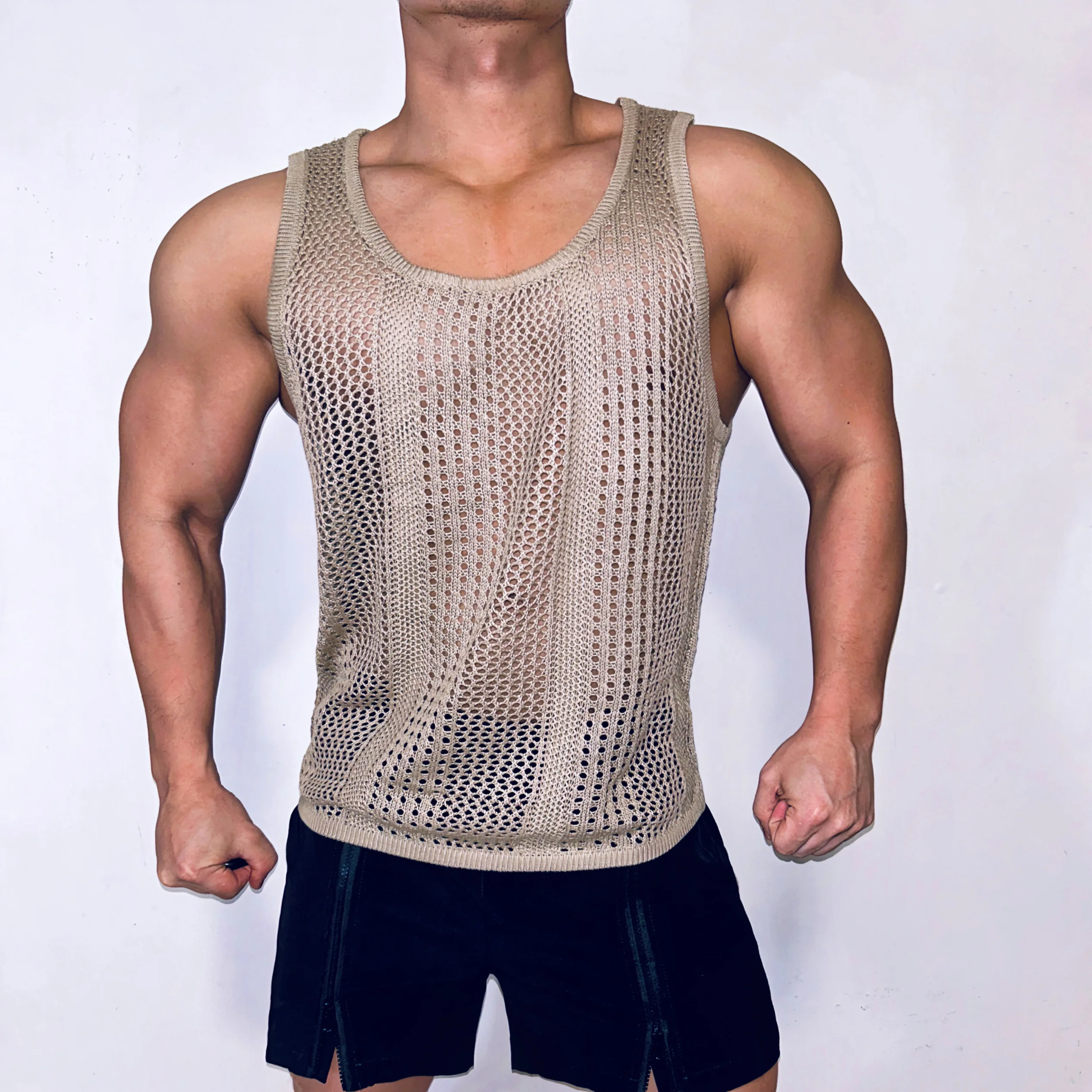 New Khaki Color Hollowed Out Vest For Men's Loose Fitting Sports Breathable Fitness Muscles Sleeveless Knitted Camisole Trend