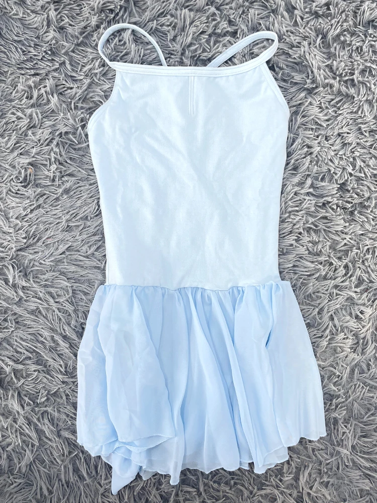 女性用スカート付きレオタード ダンスドレス 調節可能なストラップ キャミソール 取り外し可能な胸パッド付き バレエ エアロビクス 体操衣装用