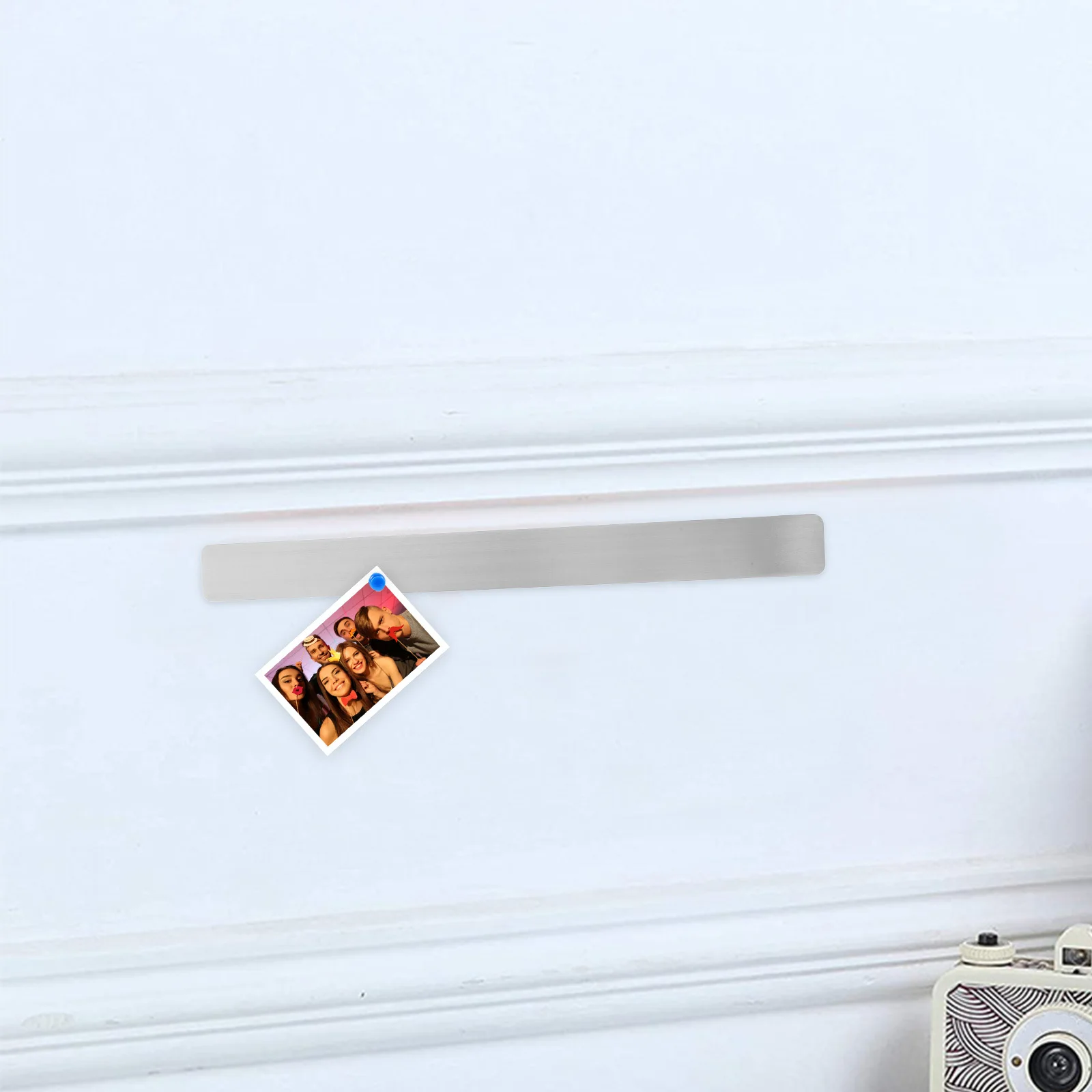 Magnetic Board 2pcs Silver Iron Adhesive Photo Display Two Color Bracket Mount for Announcement and Notes