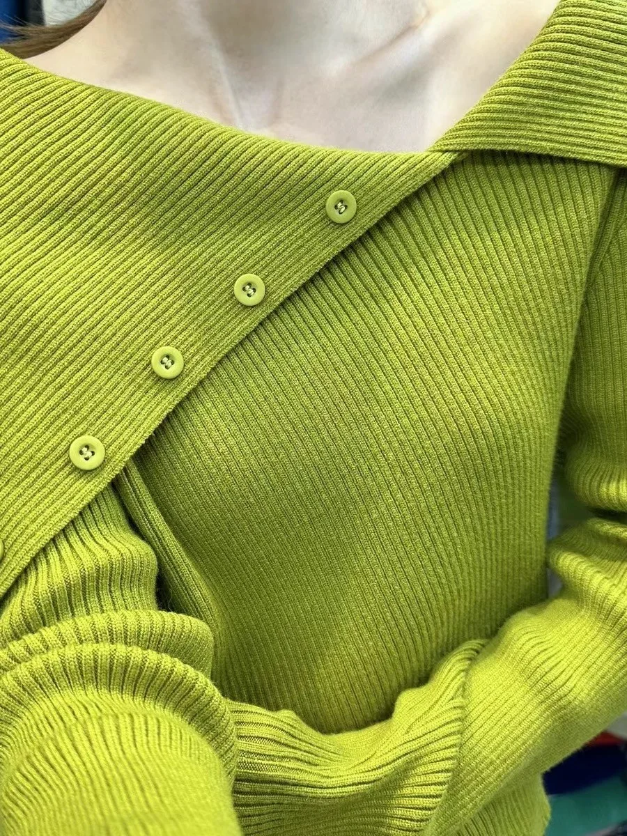 エレロングスベニットウェア レディース ファッション ユニークな大きな襟デザイン スリム 秋の新作 スレ2025 トレンドセーター