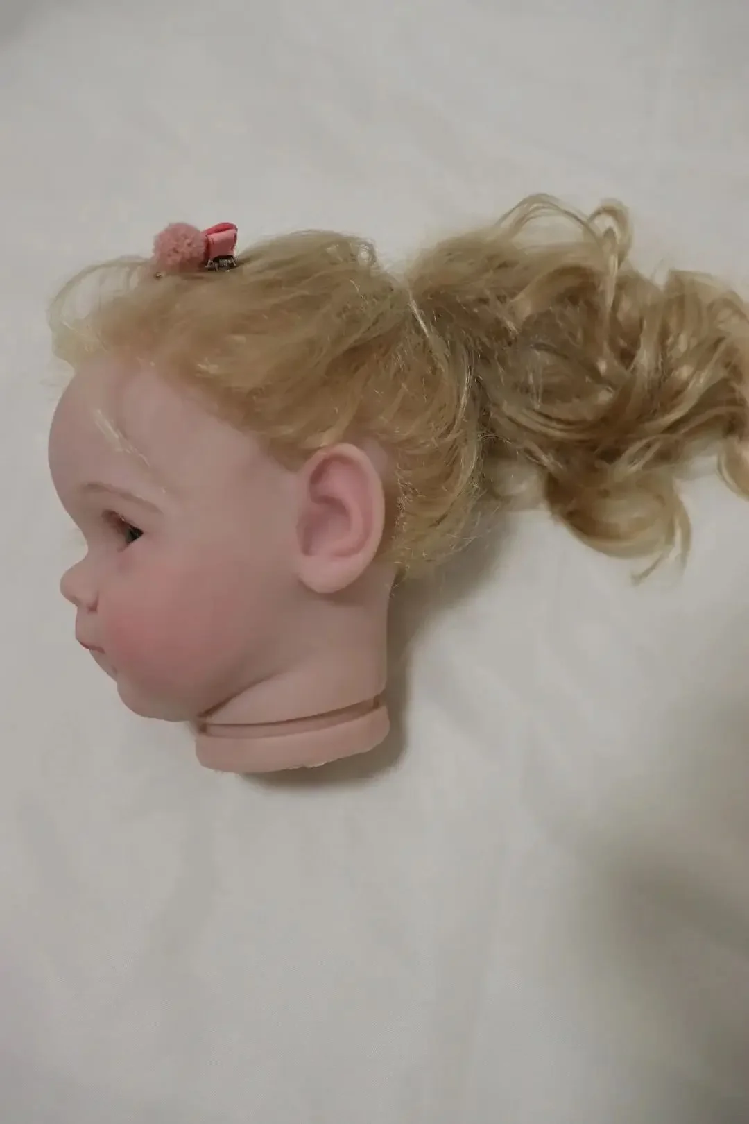 Artistw Work 24'' Reborn Baby Maggie con testa di capelli radicati a mano solo parte fai da te