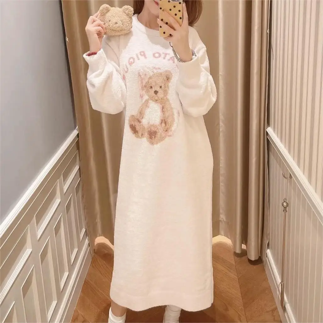 The New Fall and Winter Warm Nightgown Pajamas Good Night Bear Floppy Nightgown Girls Thickened Warm Half Velvet Homewear Suit