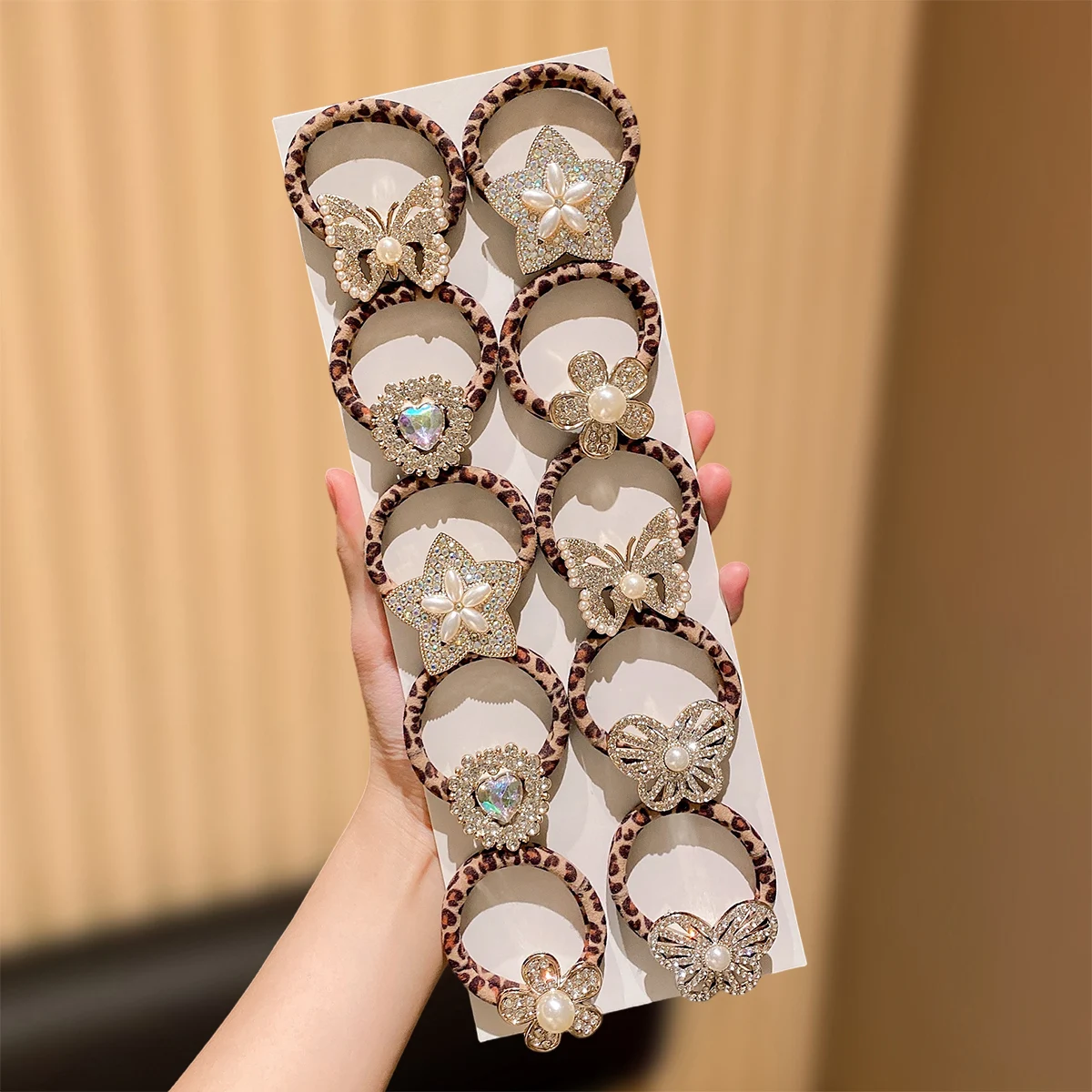 10PCS Leopard Print Hair Ties with Butterfly Star Flower Heart & Imitation Pearl Design Vintage Elegant Fashion Gift for Cute Gi