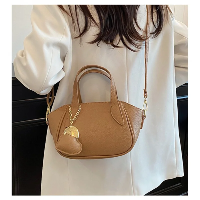 

Top-Tier Ladies Hand Bags Crafted From Stripe-Dot-Printed Leather Boasting Trendy Lasting Lightweight Vintage Daily Style​