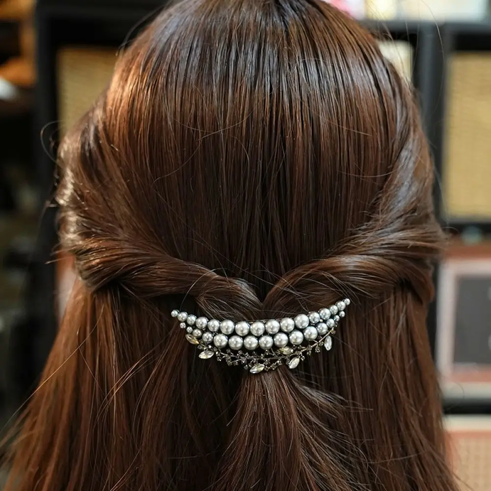 Luxury Pearl Rhinestone Crescent Moon Crown Hair Clip Black Metal Vintage Style Decorative Barrettes For Side Bangs