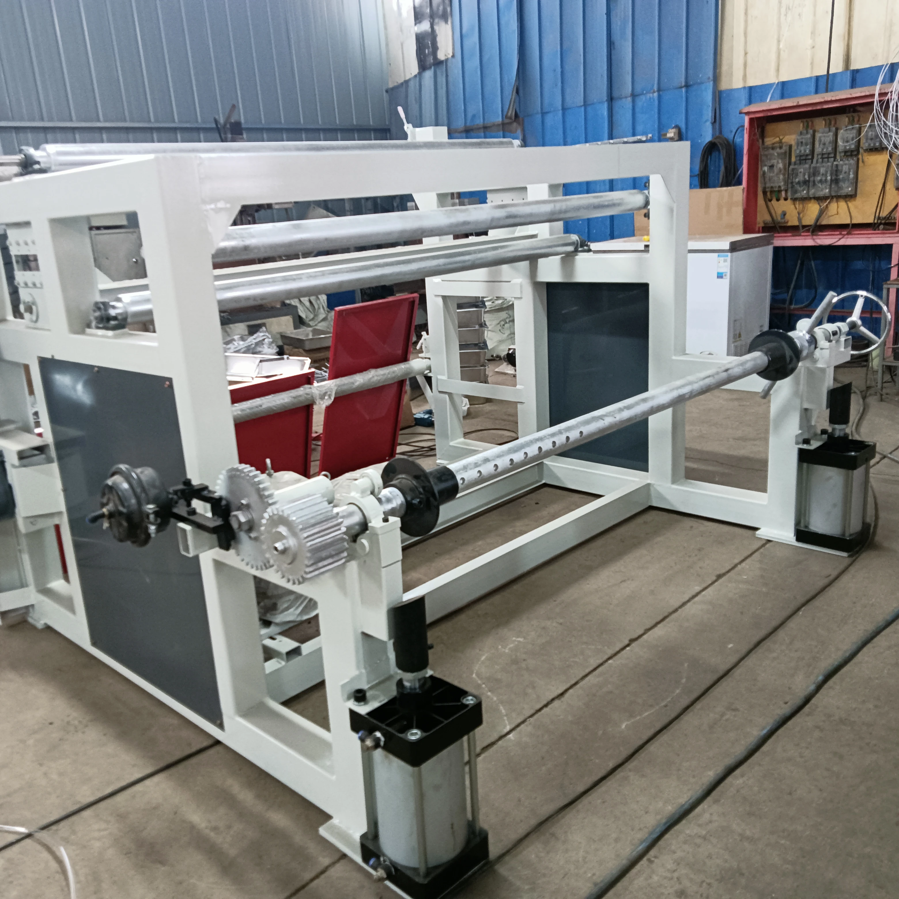 High Quality Low-Investment Kraft Paper Slitting Rewinder Machine For Small Business Or Home Use Paper Processing Machinery