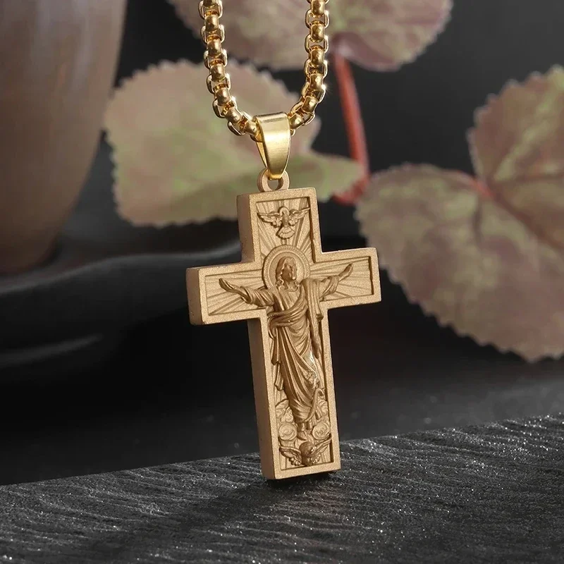 Rio De Janeiro Christ Statue Pendant Cross Redeemer Necklace Men's and Women's Christian Statement Prayer Jewelry