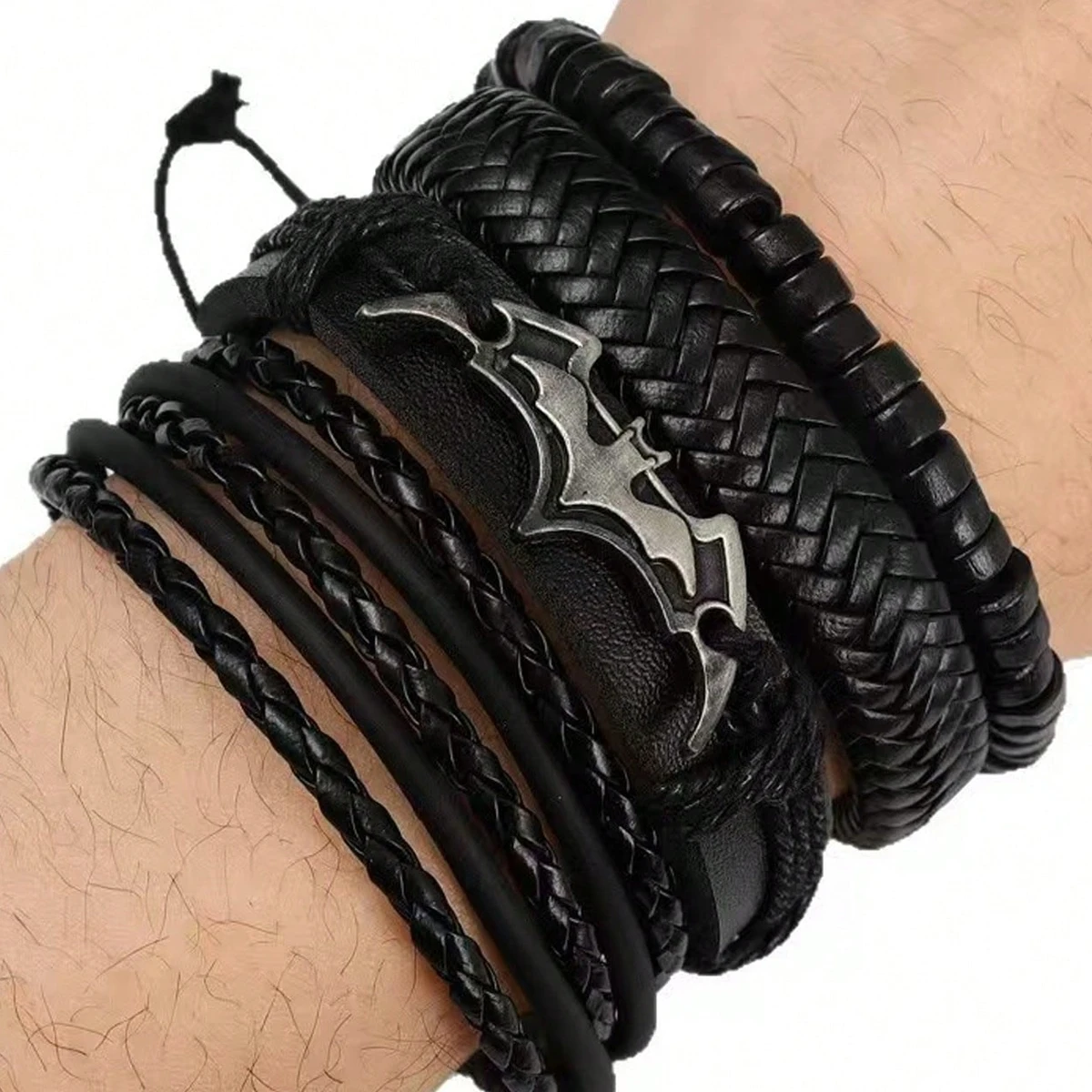 سوار مضفر من جلد البولي يوريثان على الموضة للرجال - صناعة يدوية، متعدد الطبقات مع إكسسوارات الخفافيش - اختيار مثالي للأزواج