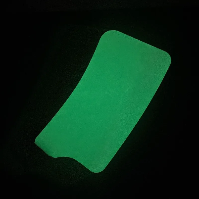 42.5 متر/16.73in Noctilucent البلاستيك الجمجمة سكين المطبخ المنجل هالوين نموذج الدعائم الأجهزة الطرفية تأثيري مضيئة الحلي هدية