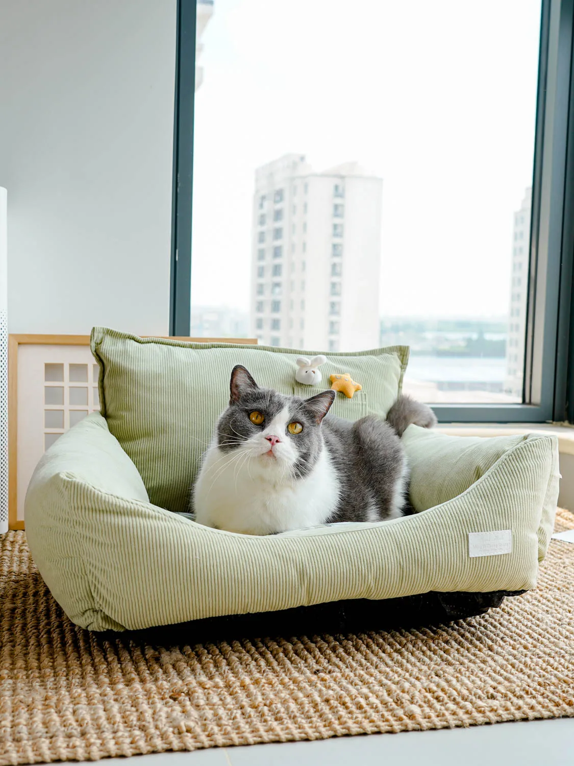 

Adorable Open-Top Dog Bed Sofa Sle Fully Detachable Waable Plaid ket Design Bed Suitable for All Seasons Winter Use