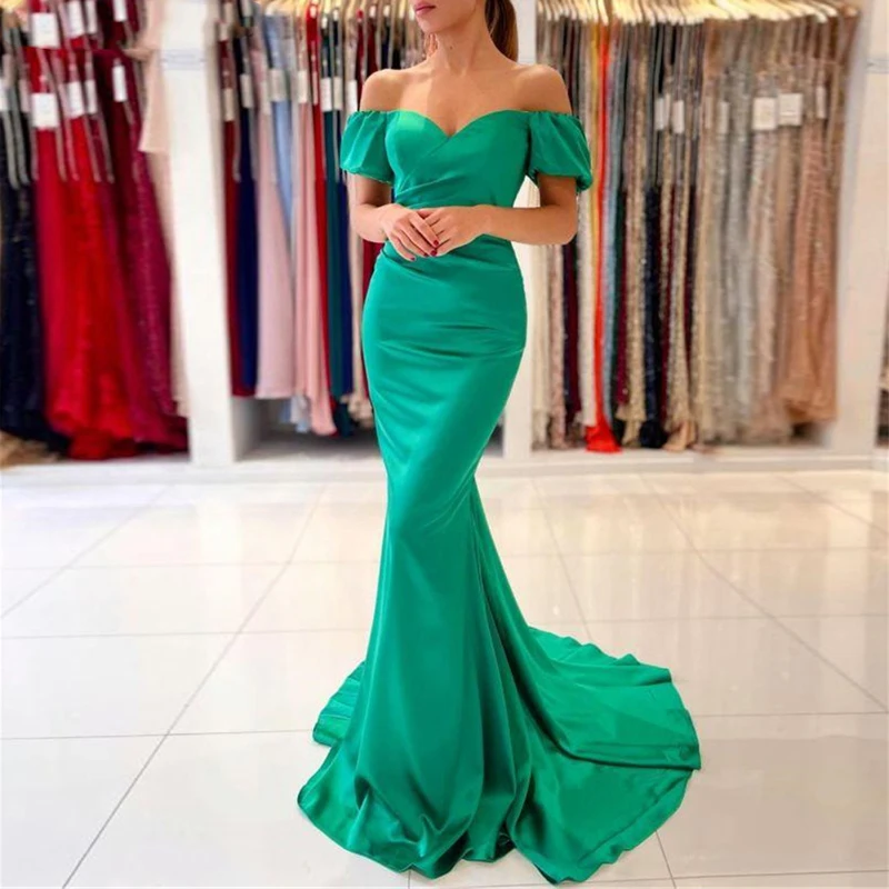 Vestidos de dama de honor verde esmeralda de sirena, hombros descubiertos, mangas casquillo, seda mate, satén plisado, vestidos de fiesta de boda 2024