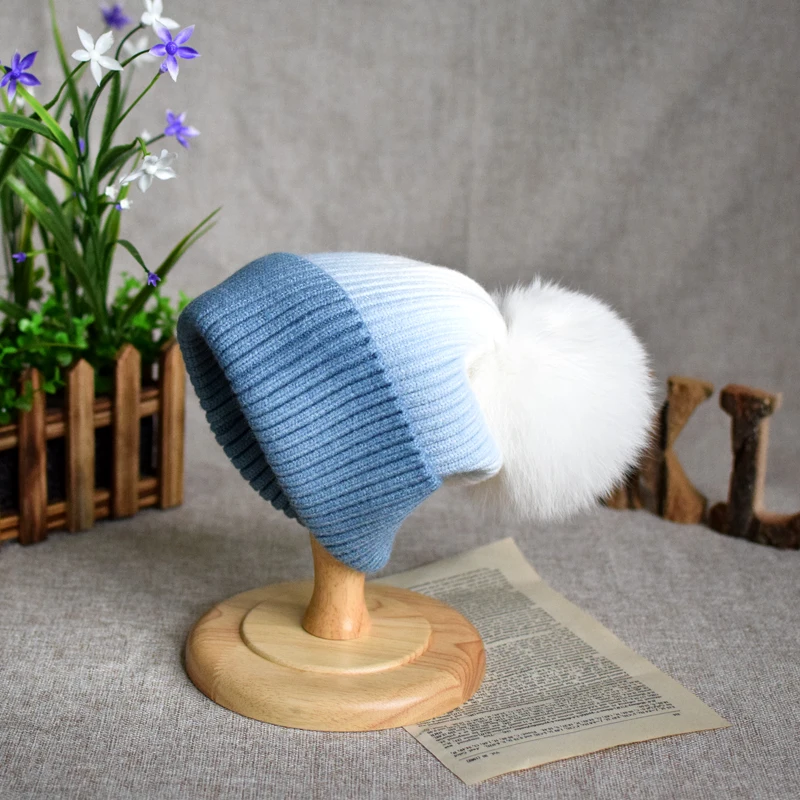 2024 New Hat Women\'s Cashmere Knitted Hat Autumn/Winter Fox fur pompom Hat Curled Edge Colored Protection Ear Hat Women