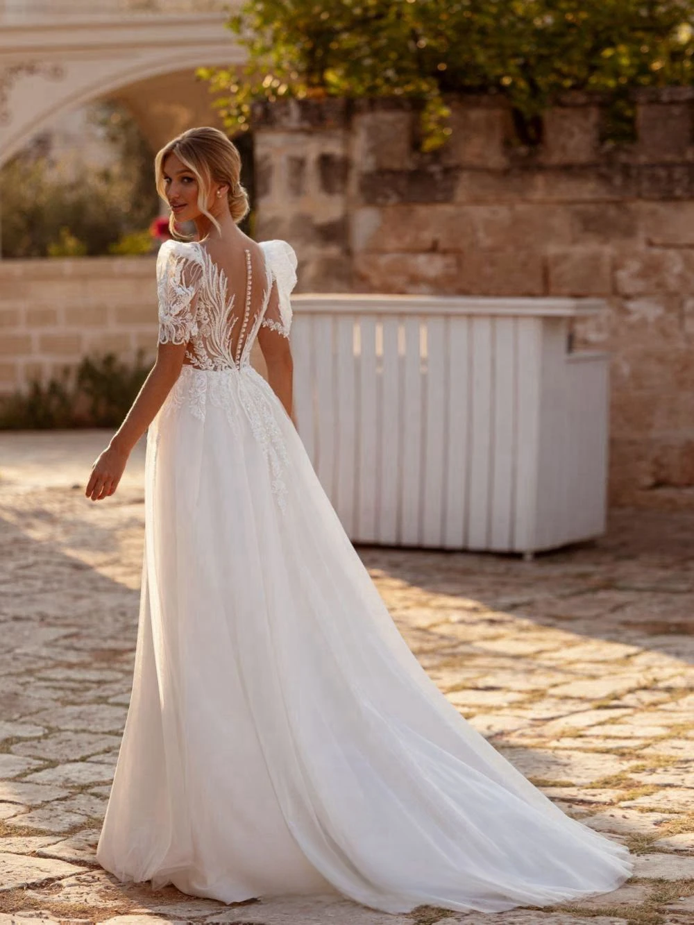 Vestido de novia romántico con mangas abullonadas, apliques de encaje con cuentas brillantes, vestido de novia personalizado, corte en A, vestidos largos de tul para novia