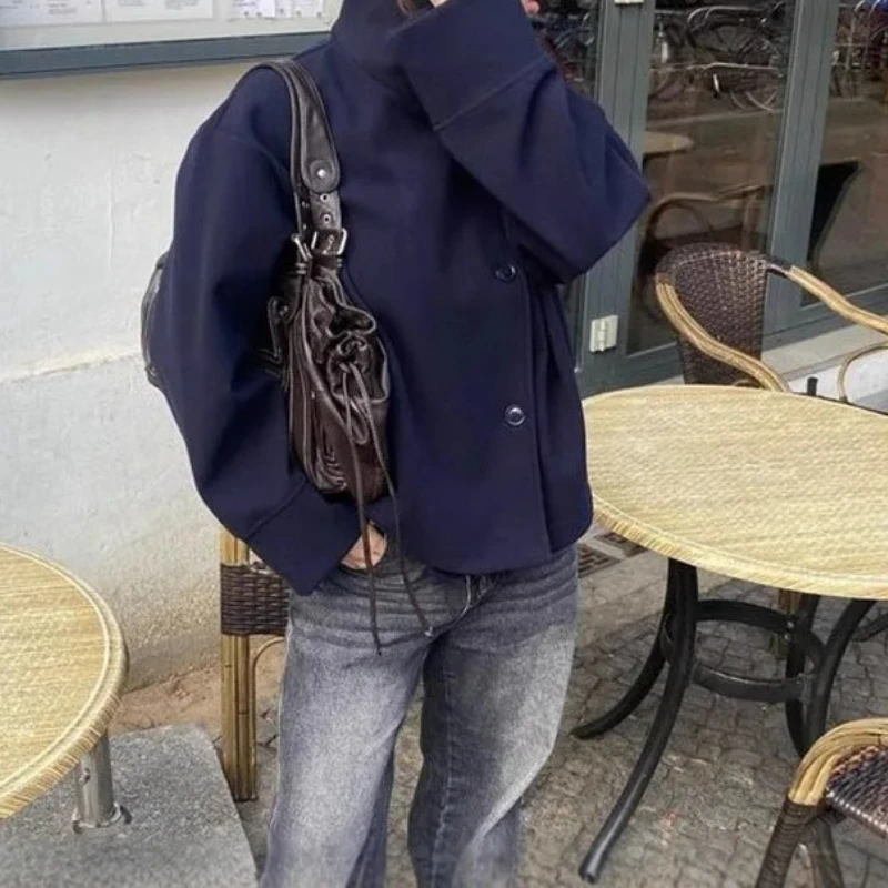 Nowy damski krótki płaszcz wełniany z eleganckim kołnierzem stójką zapinany na jeden guzik, kolekcja jesień 2025