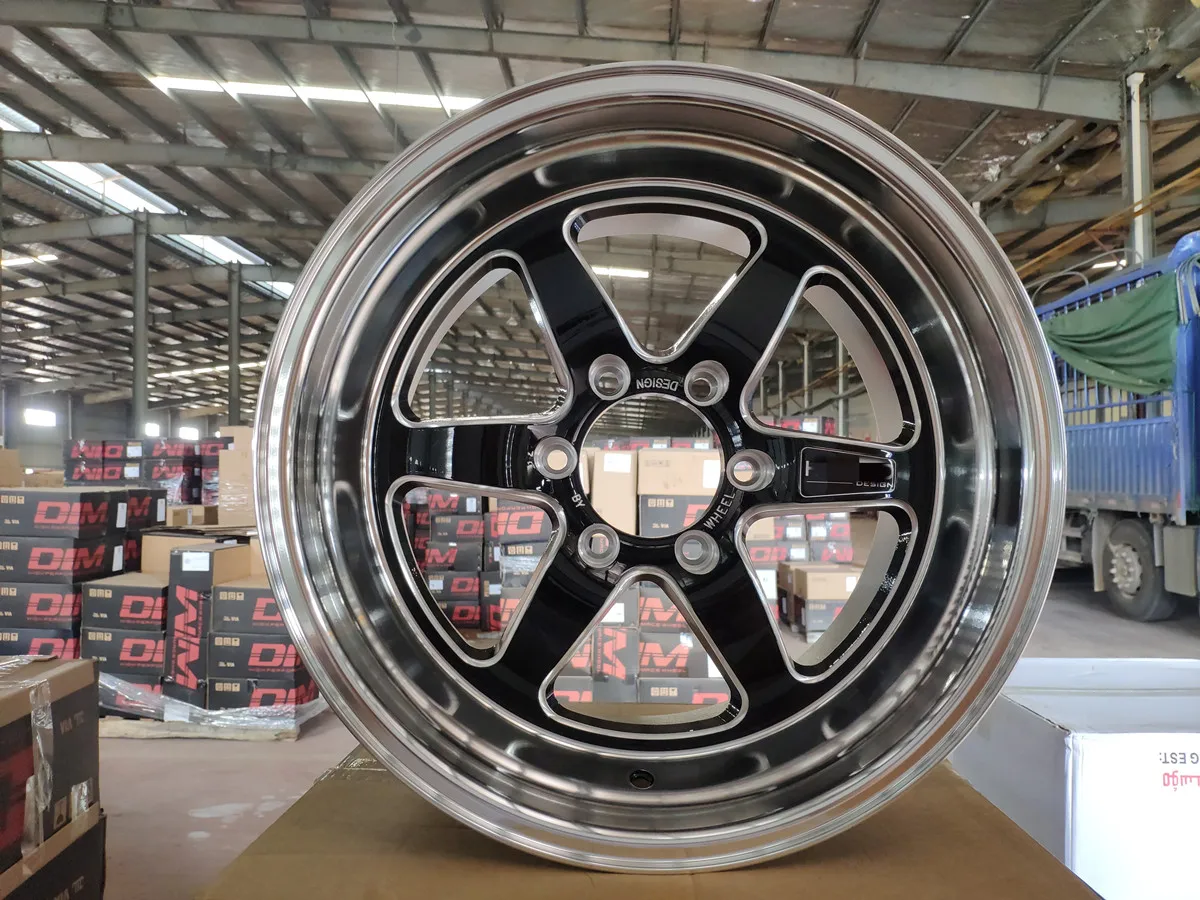 عجلات من خليط معدني 642S مقاس 18 بوصة للطرق الوعرة 6*139.7 عجلات سيارات سباق بلمسة نهائية من الكروم