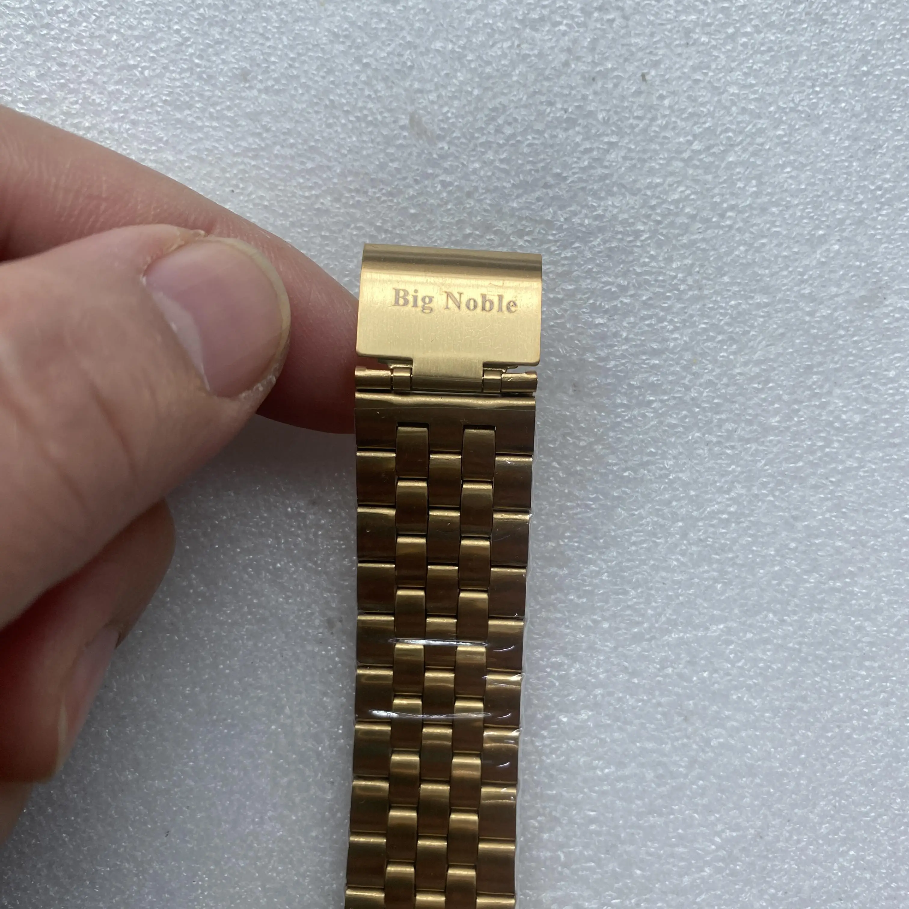 New Gold Unisex Style Wrist Quartz Watch Custom Brand Logo Or Photo Stainless Steel Band Japan Movement Wholesale