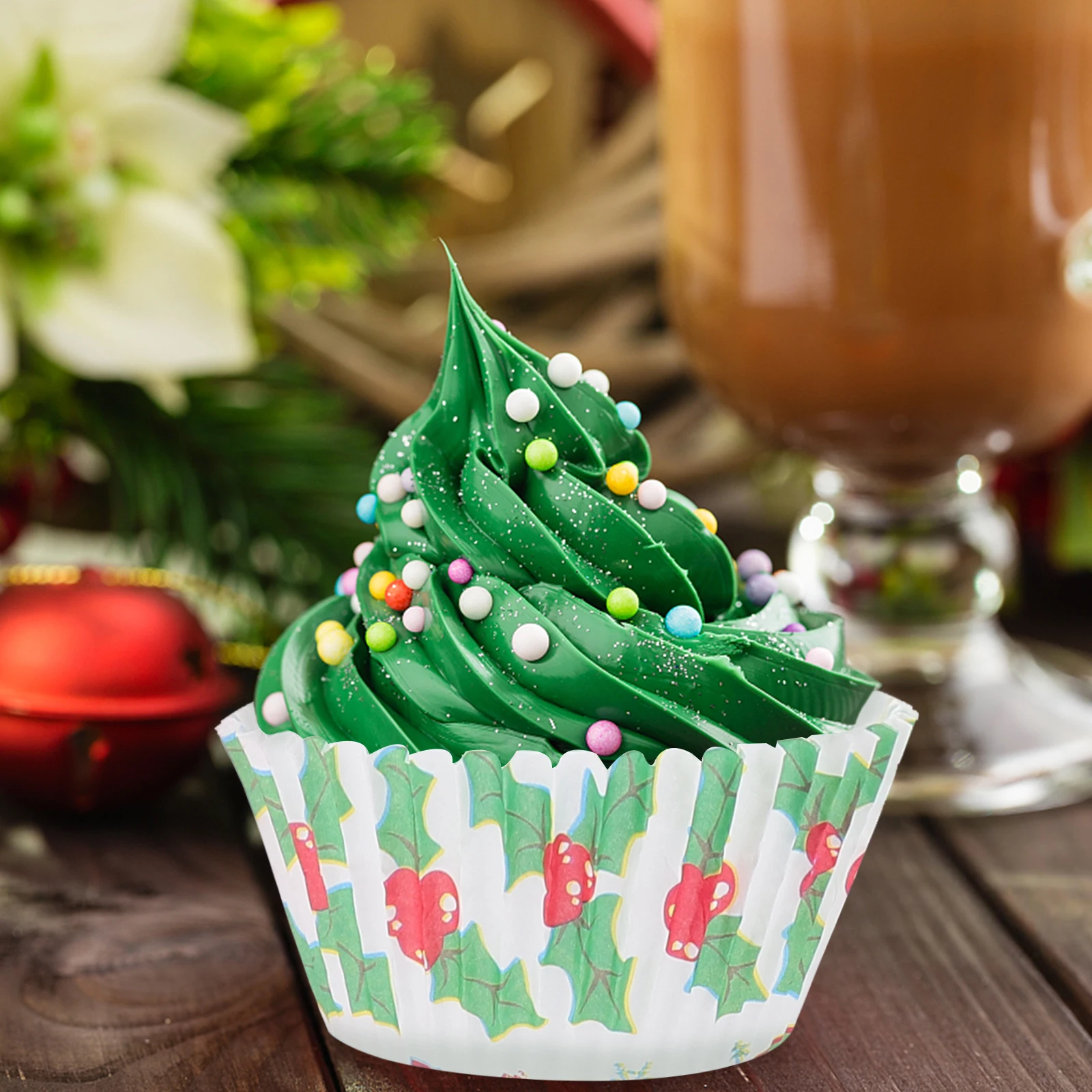

400 Pcs Cake Tray Snowflake Cupcake Liners Paper Holiday Baking Cups Mini Decorations