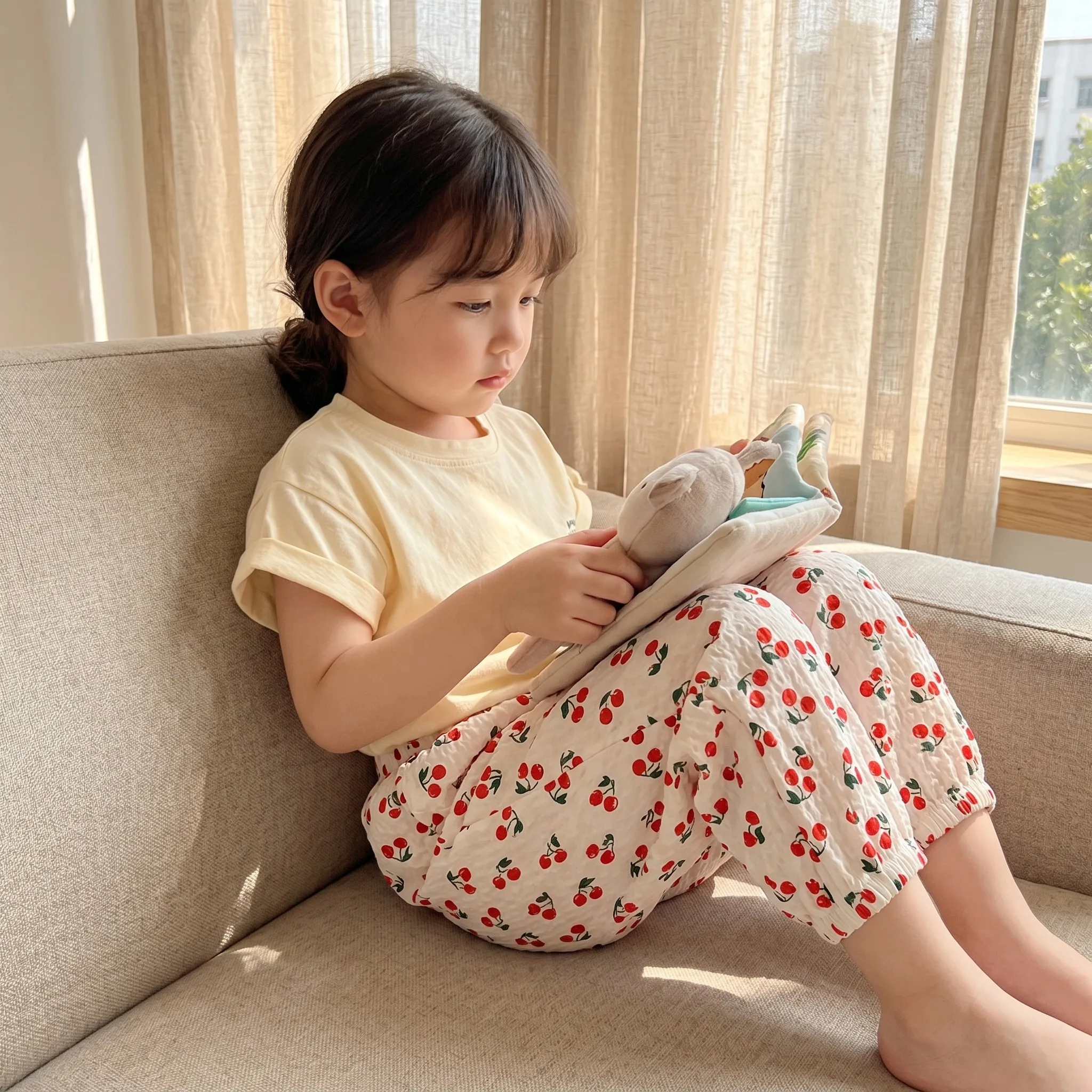 Summer Mosquito-Repellent Pants for Kids: Lightweight, Stylish, And Versatile Bell-Bottom Cropped Pants for Boys and Girls