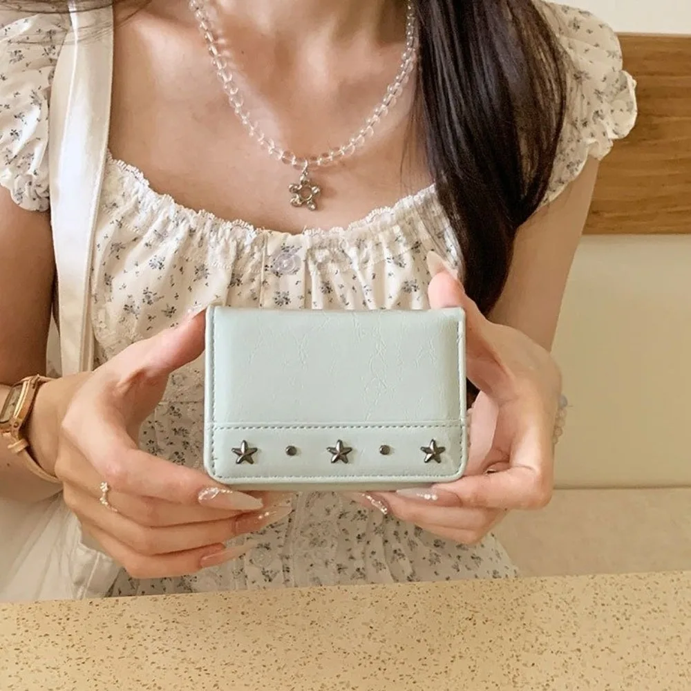 Portable Vintage Style Trifold Wallet Ultra Thin Compact Size Coin Pocket Multiple Slots Large Capacity Star Rivet Wallet Women