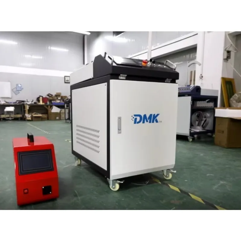 เครื่องเชื่อมเลเซอร์ไฟเบอร์แบบมือถือ ราคาโรงงาน 3000 วัตต์ สำหรับงานโลหะ สแตนเลส เหล็กกล้าคาร์บอน