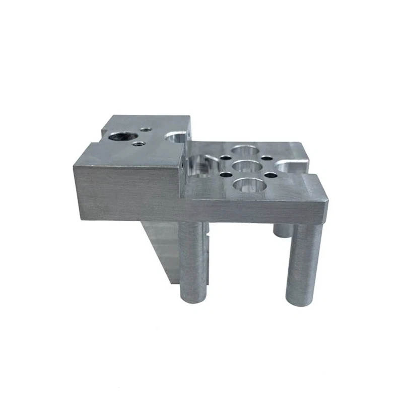 

Изготовленные на заказ детали из нержавеющей стали с ЧПУ для сосудового оборудования, 5-осевая обработка с ЧПУ