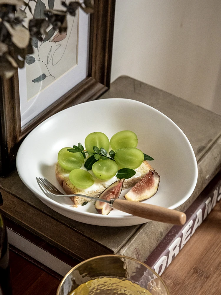 

Unique Triangle Ceramic Plate Irregular Fruit Bowl Salad Dish Snack Tray