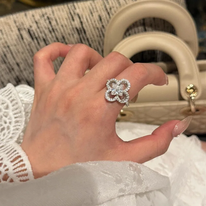 

Fashion Classic CZ Clover Ring For Women Sparkling Zircon Creativity Design Party Jewelry Accessories Romantic Gift