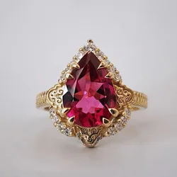 New European and American jewelry inlaid with water droplet red zircon retro palace gemstone women's ring