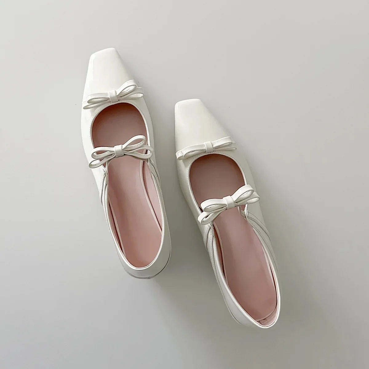 

Маленькие одинарные туфли из овечьей кожи во французском стиле с нежным бантом, женские резиновые туфли без шнуровки Мэри Джейн на низком каблуке