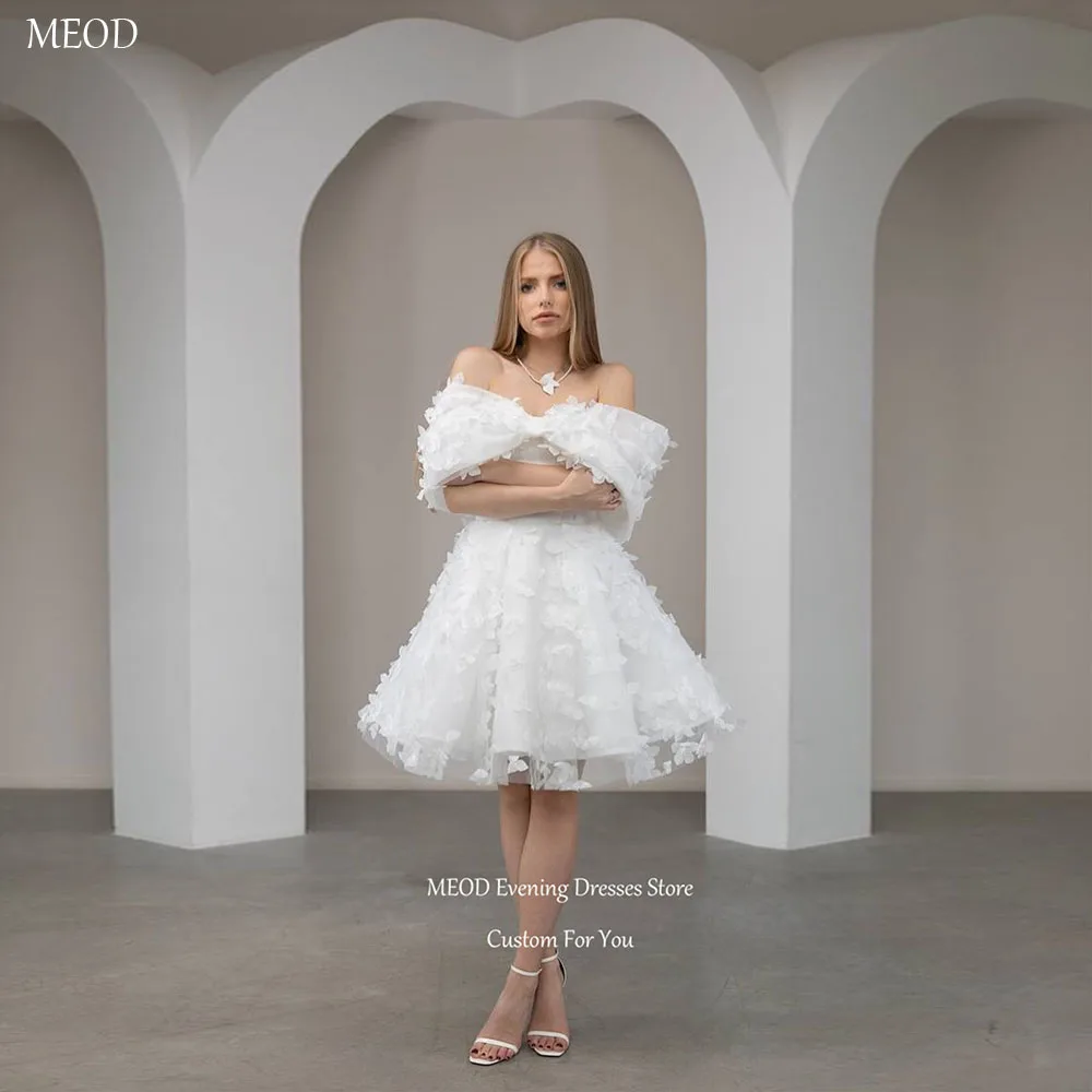 MEOD Weißes schulterfreies Mini-Abschlussballkleid, trägerloses, kurzes Geburtstagskleid, knielanges Abschlusskleid aus Tüll, individuell gestaltet