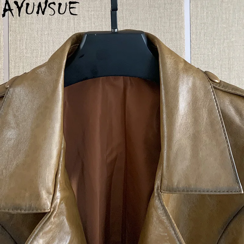 เสื้อกั๊กหนังแกะผู้หญิง AYUNSUE รุ่นใหม่ปี 2025 ดีไซน์เก๋ไก๋ ปกเสื้อแบบปกเชิ้ต ติดกระดุมเม็ดเดียว เสื้อผ้าแฟชั่นสำหรับผู้หญิง Ropa Mujer