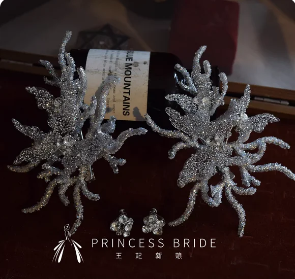 

Wang Fei's new hand-made Crystal Ice Butterfly Hairpin Earrings with makeup wedding dress photo hair accessories