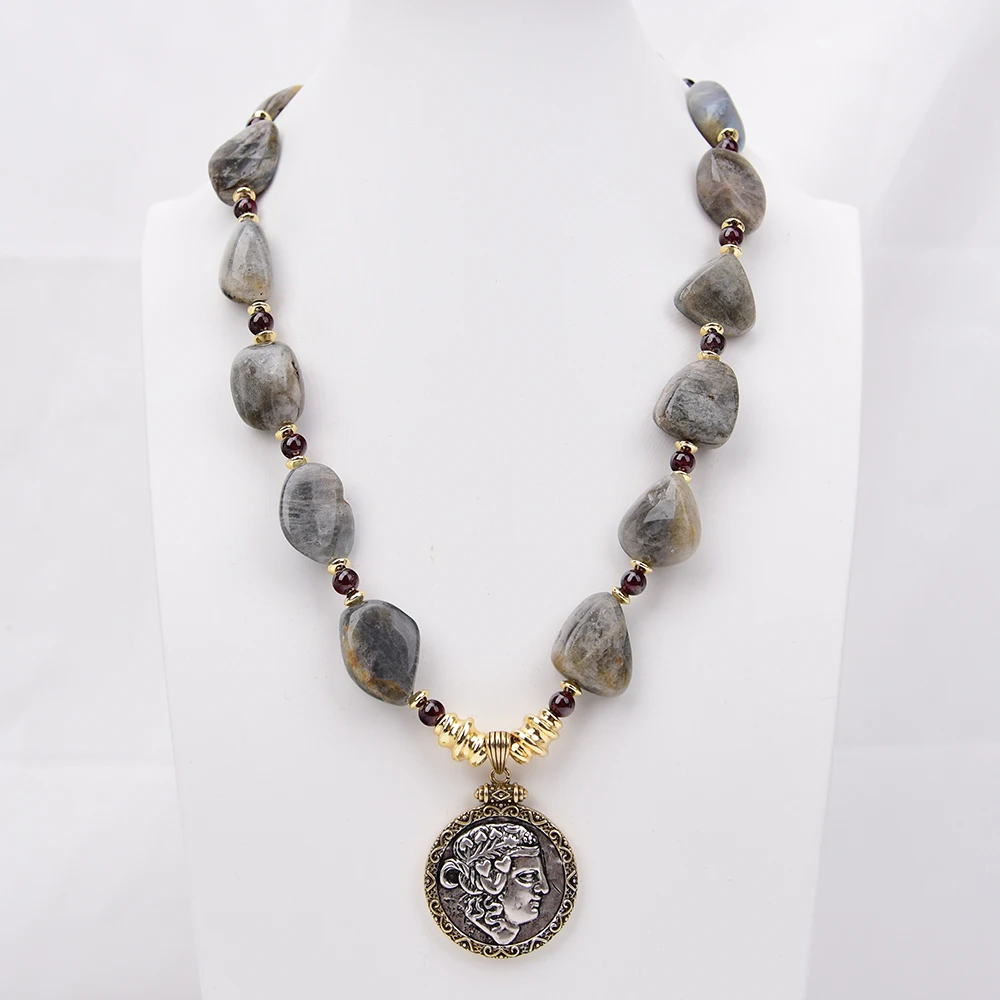 G-G Natural Gray Labradorite Freeform Nugget Red Garnet Necklace Vintage Hero Avatar Pendant