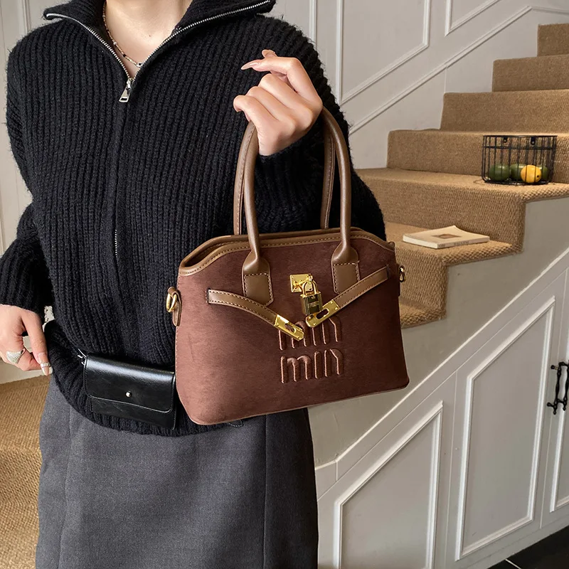 

Новая мягкая кожаная сумка-кроссбоди 2026 года: городская минималистичная повседневная сумка для женщин