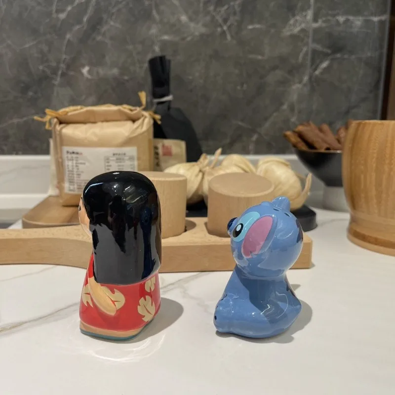 ديزني التوابل جرة غرزة الكرتون لطيف السيراميك الملح السكر MSG الفلفل مسحوق التوابل تخزين جرة المطبخ سطح المكتب حلية مجموعة