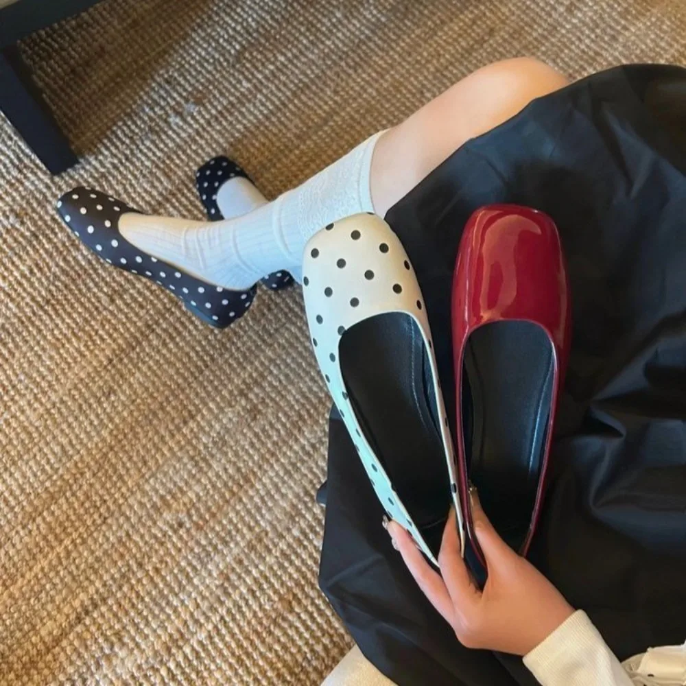 

Fashion New Women Flats Soft Ballet Shoes Slip on Loafers Soft Moccasins Comfort Handiness Wave Point Temperament Women’s Shoes