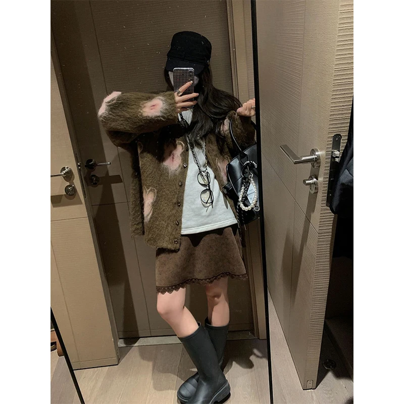 Minigonna vintage in velluto a coste da donna patchwork di pizzo floreale gonne nere autunno inverno streetwear design coreano sottile una linea gonne