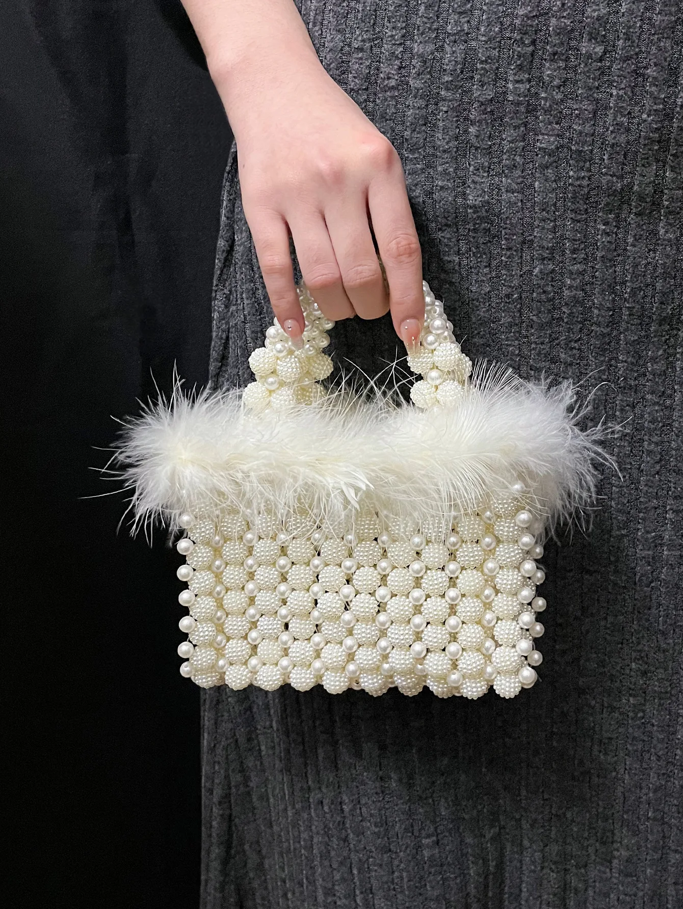 2026 Bags For Ladies Pearl Bag Beaded Plush Handbag Exquisite Winter Style Soft Fur Handmade Clutch Bag Evening Bag for girle