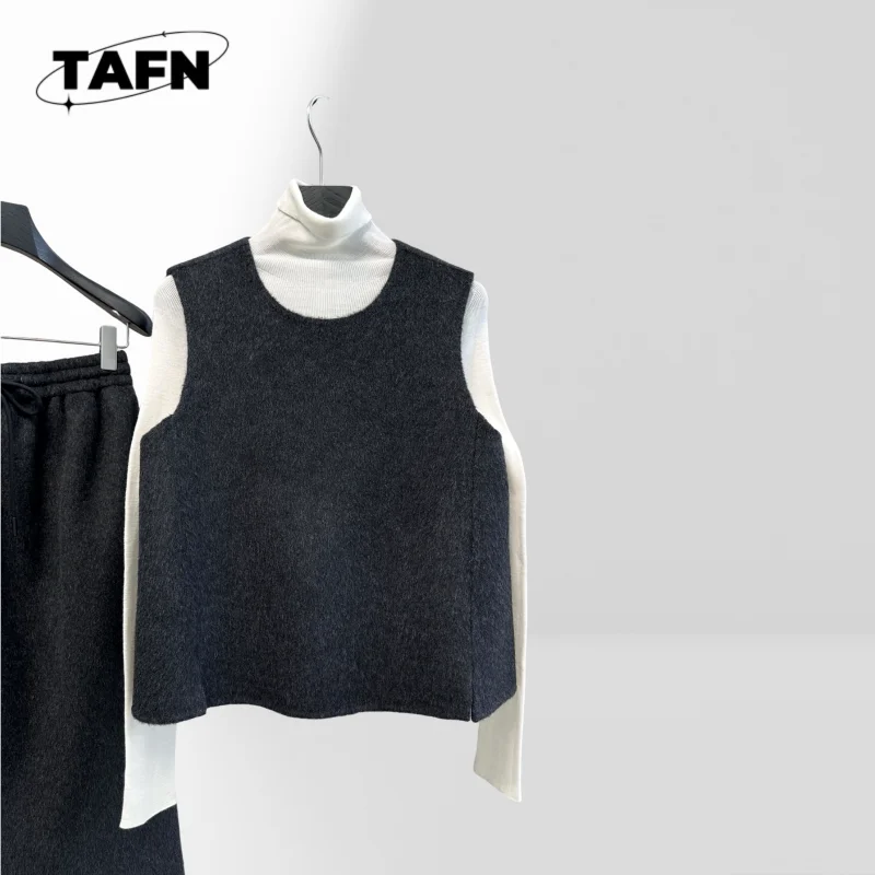 Women's Skirt Set for Stylish Days, Comfortable and Fashionable Wear  Perfect for Daytime Outfits or Evenings Out AI1583