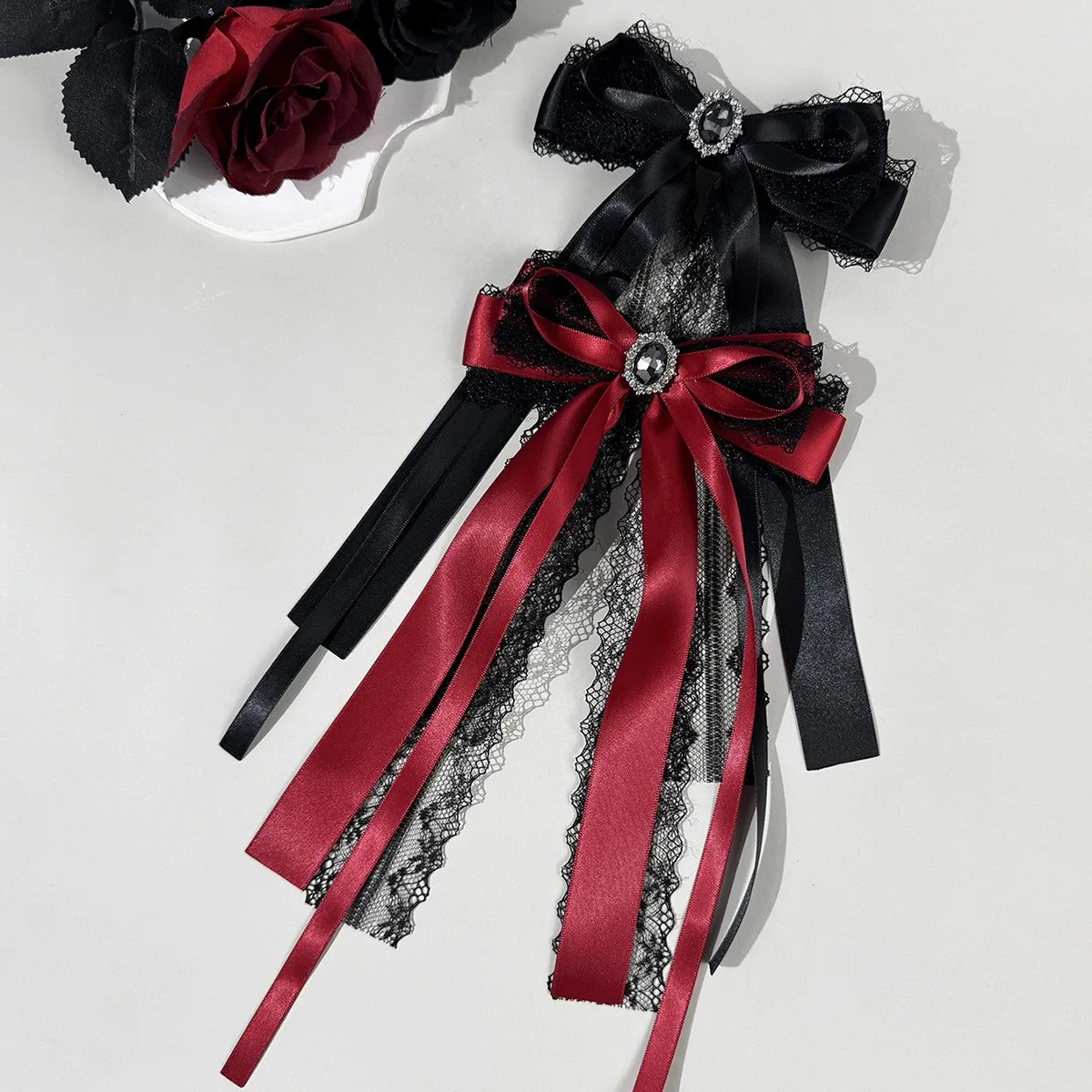 presilhas-de-cabelo-femininas-estilo-lolita-gotica-escura-com-laco-de-renda-e-fita-grampos-de-cabelo-y2k-com-borlas-longas