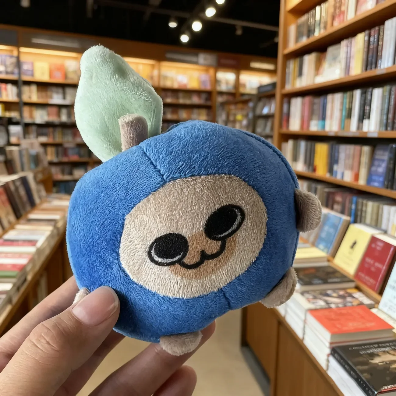 محشوة 10 سنتيمتر لعبة الوحش هنتر الملاك Felyne القطن دمية على ظهره المفاتيح حلية أو الاطفال الكبار هدية عيد ميلاد #6