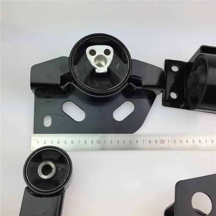 لشيري QQ / QQ3 أجزاء إصلاح حصيرة المحرك لوحة تعليق السيارة جبل قوس #3