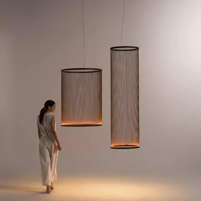 Lampe LED Circulaire Creuse Suspendue au Design Nordique, Luminaire Décoratif d'Nik, Idéal pour un Salon, des Escaliers ou une Chambre à Coucher