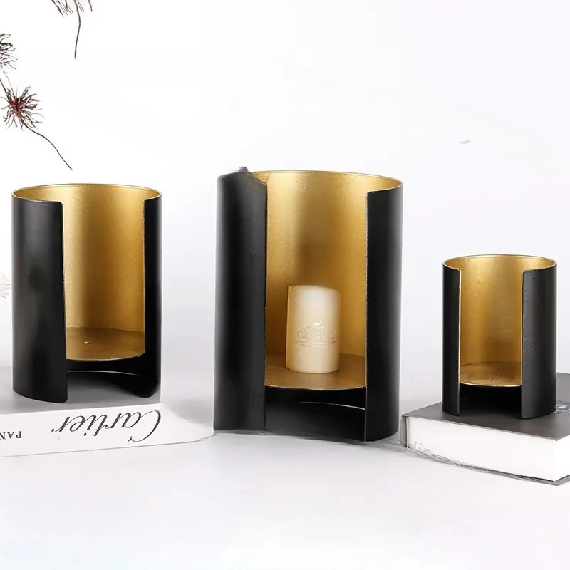 Modern Light Luxury New Chinese Ornament Study Black Gold Semi-circular Candle Holder Model Room Soft Decoration Metal Decoratio