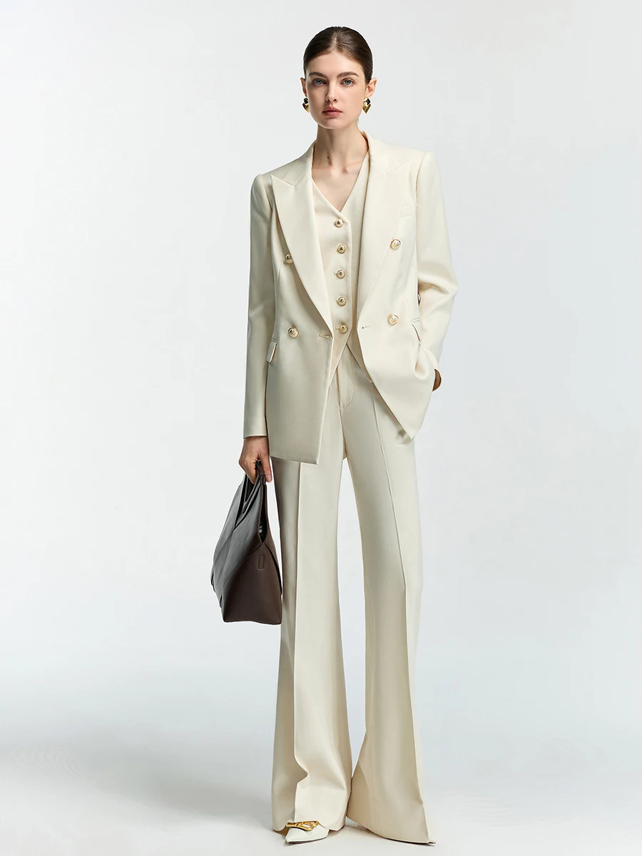 

Элегантный бежевый женский костюм-тройка: профессиональный деловой стиль, модный, для работы, из высококачественного полиэстера, весенний.